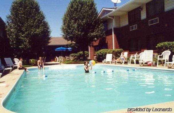Super 8 By Wyndham O'Fallon Létesítmények fotó